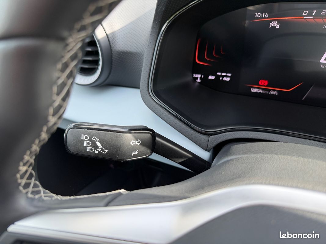SEAT Arona 1.0 TSI 95 ch Start/Stop BVM5 Copa (image 28)