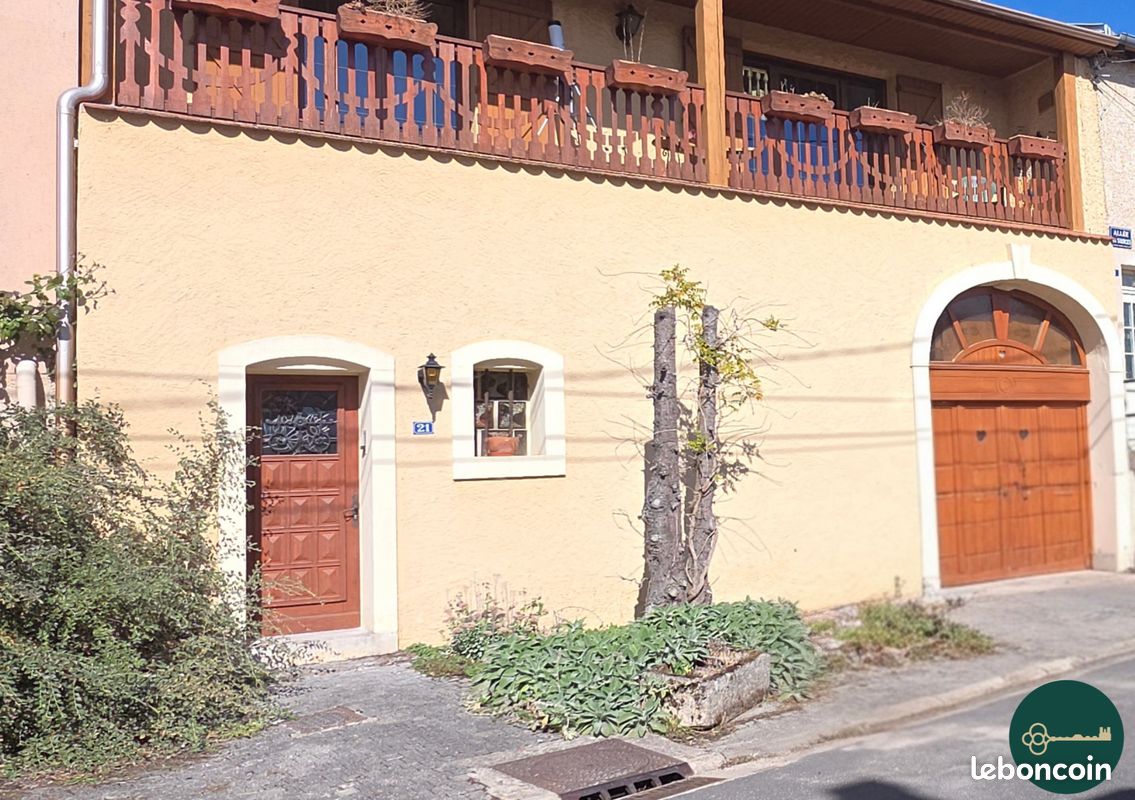 Maison 7 pièces 167 m² · à Charmes-la-Côte · 167 m² · 220 000 €