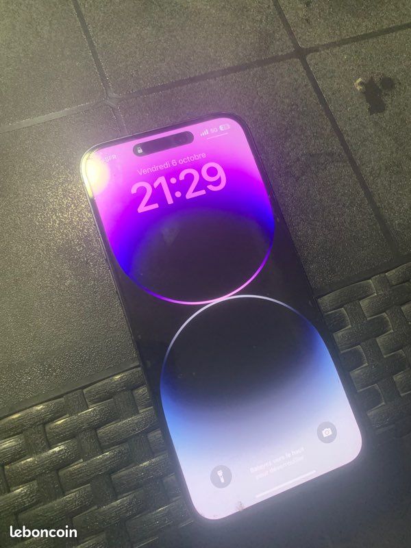 IPhone 14 pro max violet (image 1)