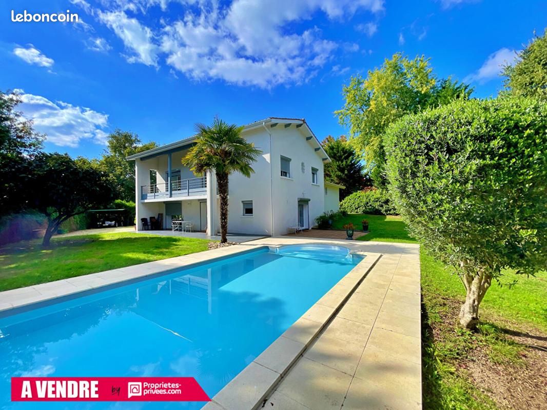 Maison 7 pièces 186 m² · à Latresne · 186 m² · 626 000 €