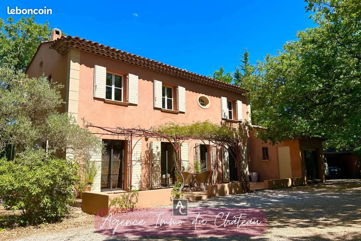 Maison 6 pièces 180 m² · à Garéoult · 180 m² · 599 000 €
