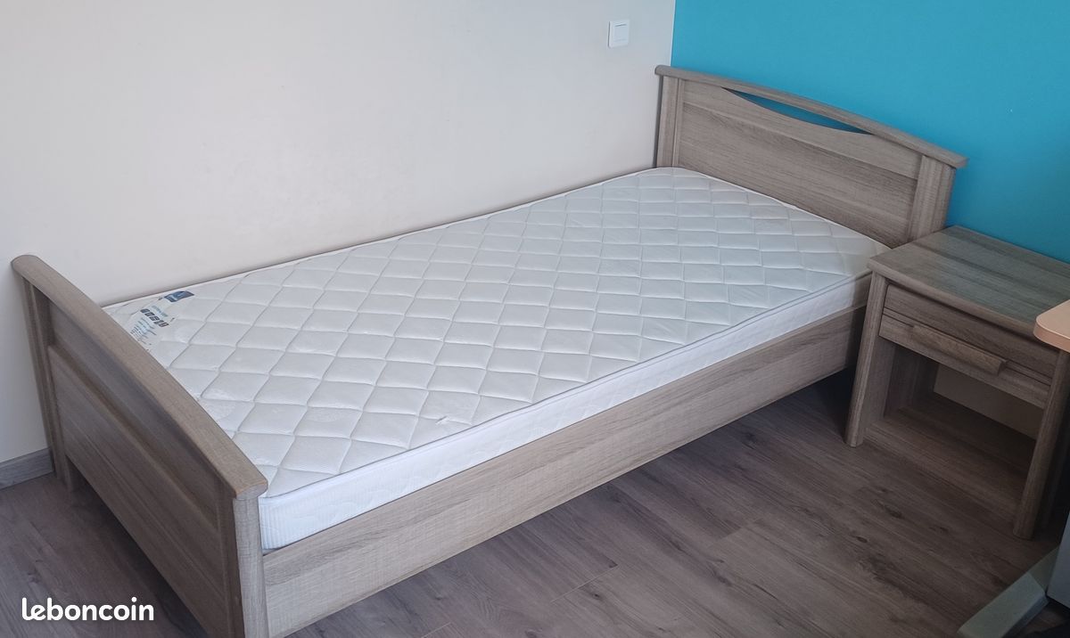 Ensemble lit 90 cm + sommier + matelas + chevet assorti (image 1)