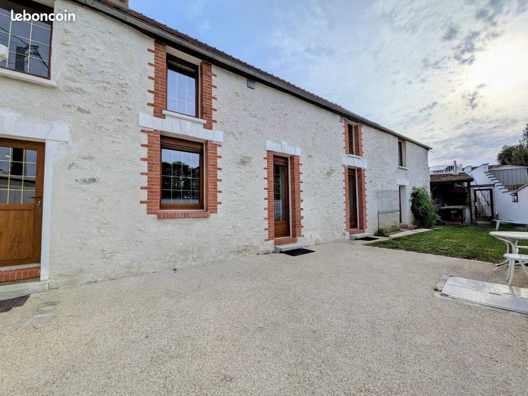 Maison 4 pièces 151 m² · à La Ferté-Gaucher · 151 m² · 251 000 €