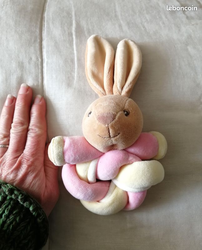 Doudou lapin rose, peluches (paris), tapis éveil avec arceau (image 1)