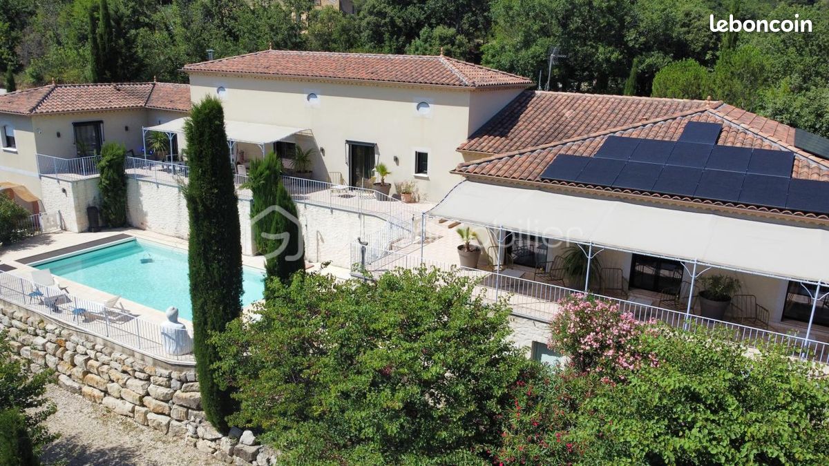 Maison 12 pièces 370 m² · à Saint-Thomé · 370 m² · 850 000 €