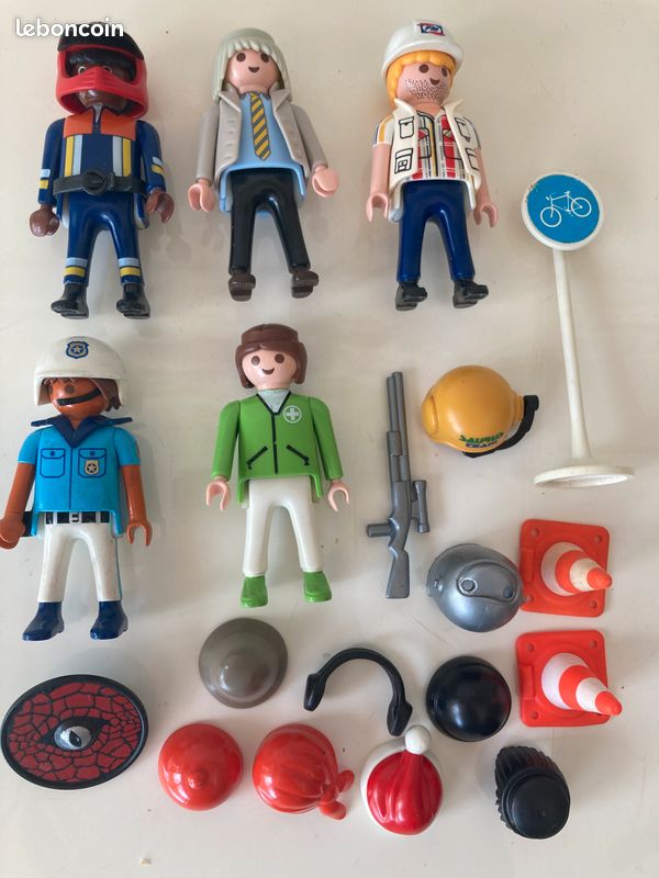 Lot De 12 Accessoires Playmobil Espace - Casques, Plastrons, Armes, Boucliers, Neuf