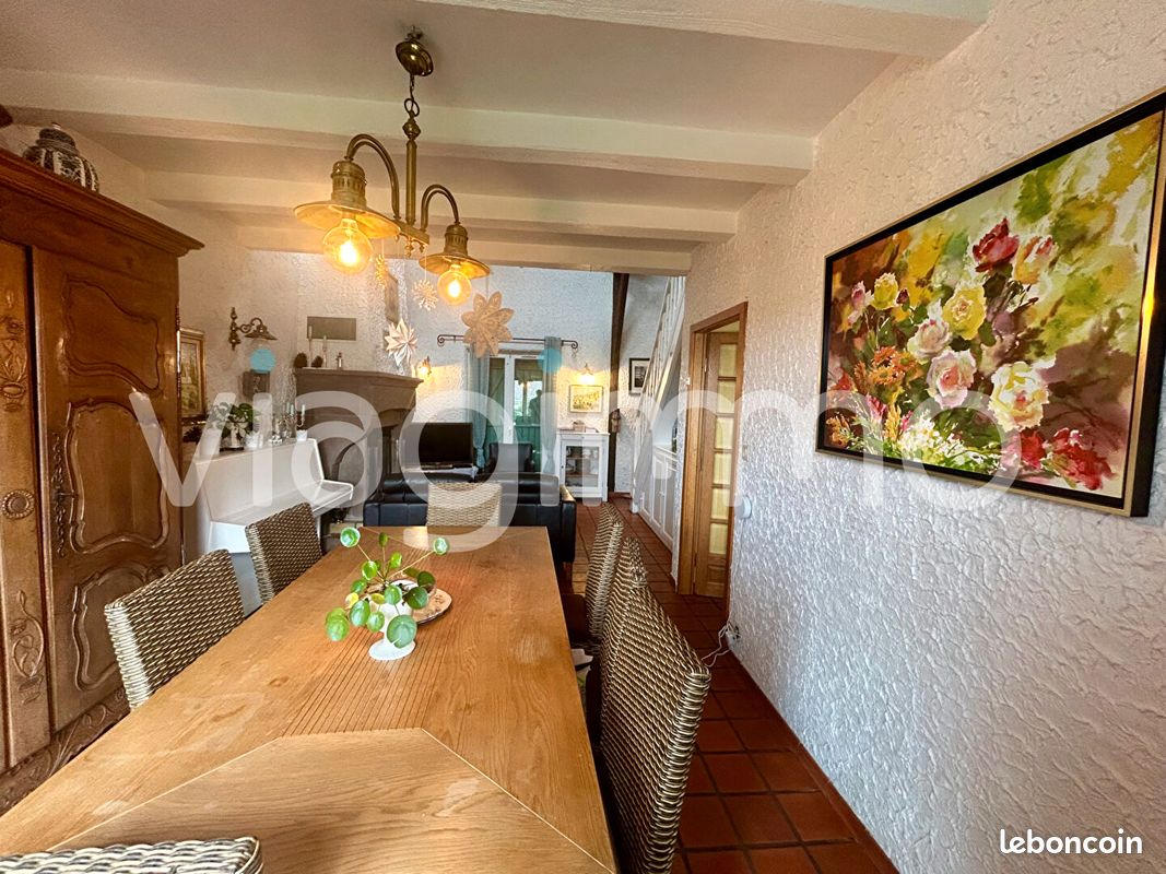 Maison 6 pièces 133 m² · à Bertrange · 133 m² · 135 000 €