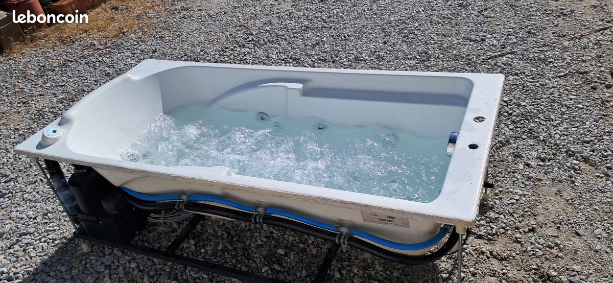 Baignoire balneo (image 1)
