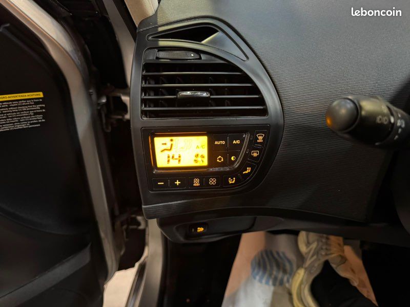 Grand c4 picasso 2.0l hdi 150ch 7 places 143000km (image 10)