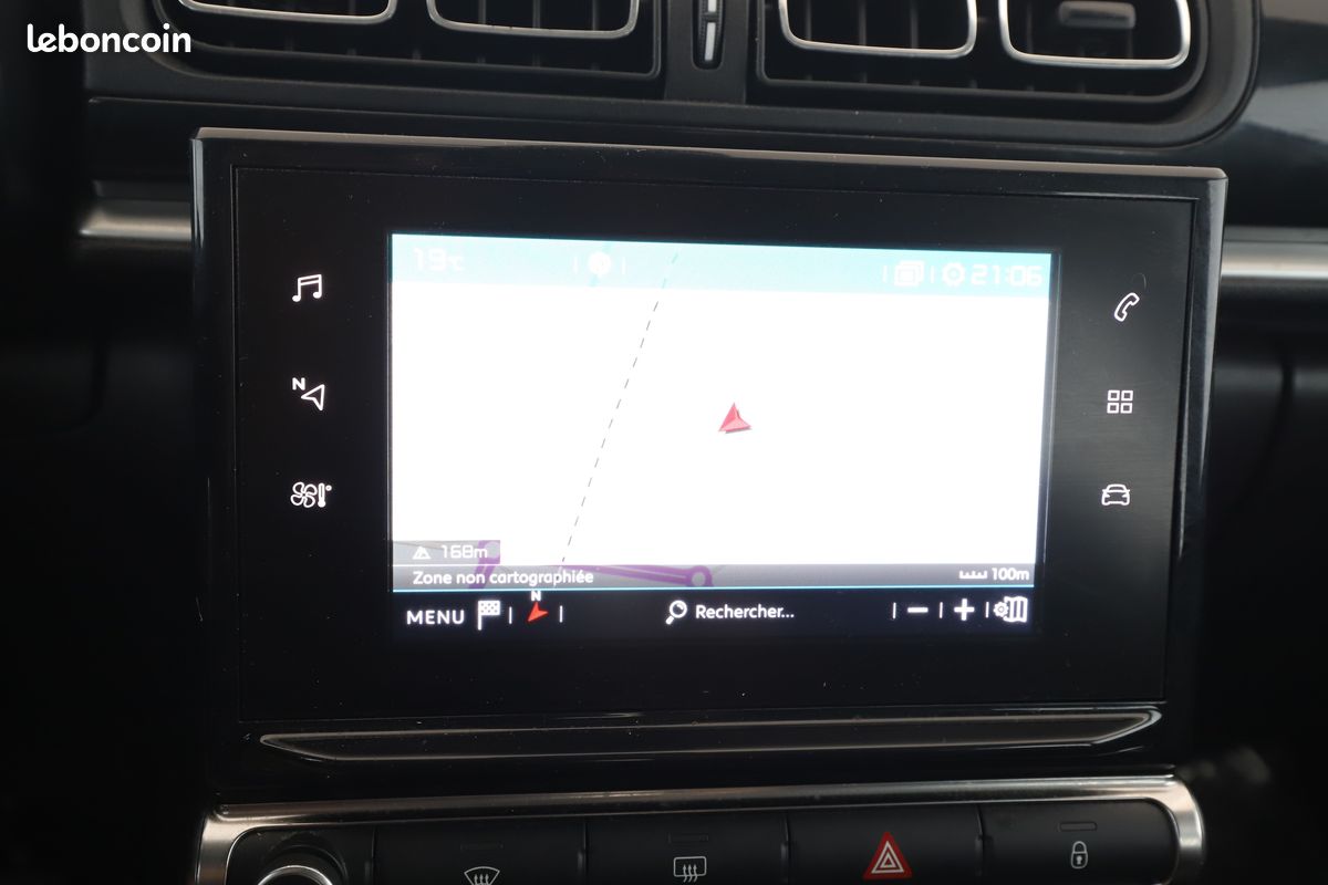 Citroen C3 1.2 PureTech Shine 82 ch (image 18)