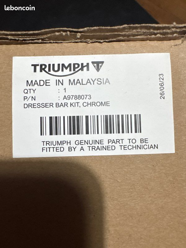 Barres de protection moteur Triumph A9788073 chromées – T100 T120 Street Twin Bobber Speedmaster Speed Twin Thruxton (image 3)
