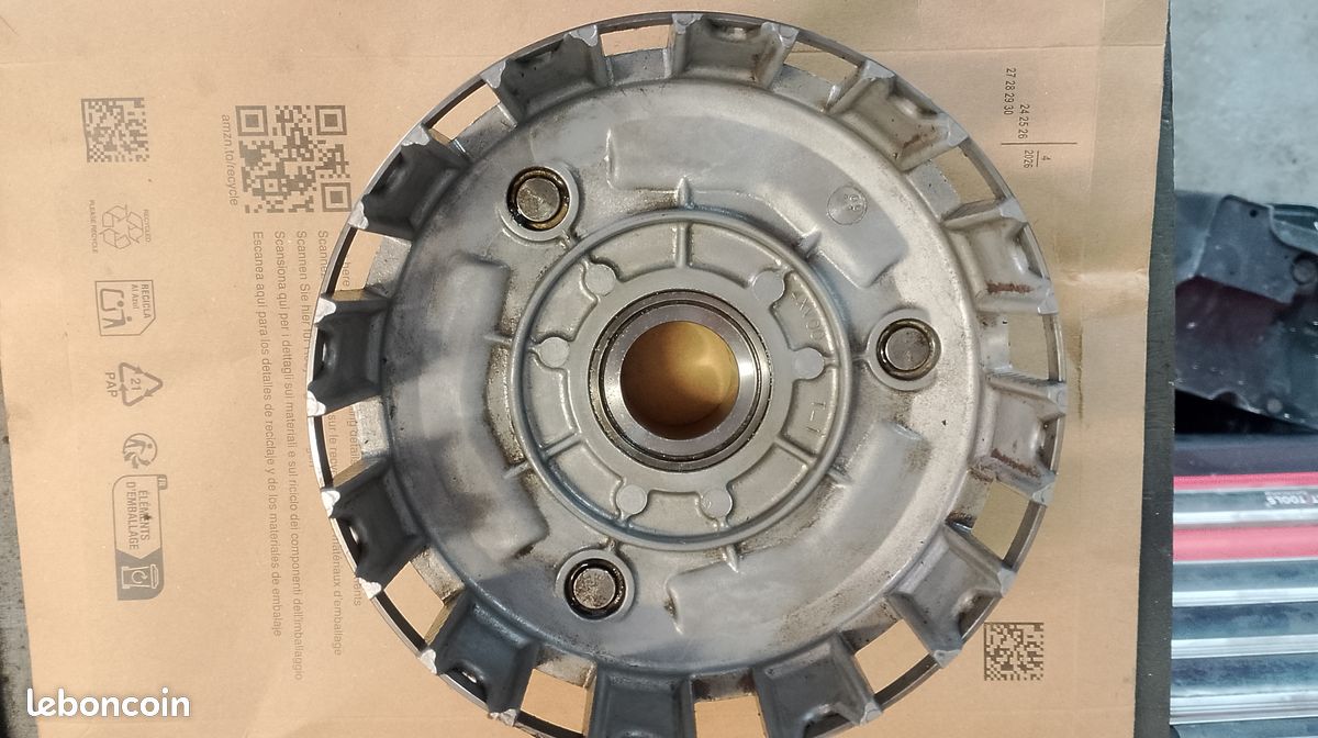 Yamaha r1 1998 4xv 1998 1999 2000 2001 cloche embrayage (image 1)