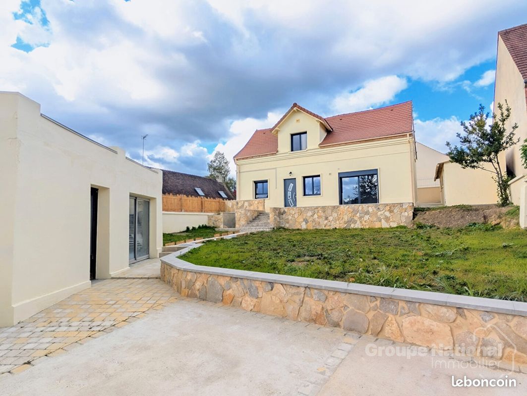 Maison 5 pièces 110 m² · à Allonne · 110 m² · 325 000 €