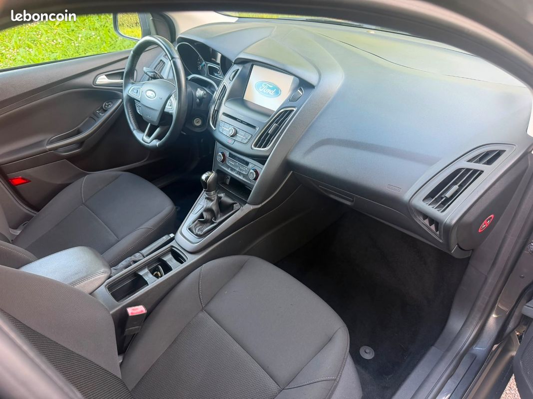 Ford focus phase 2 1.0 SCTI 12v S&S 110cv (image 3)