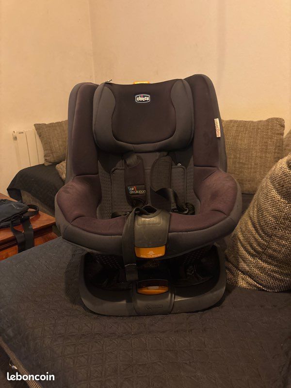 Siège auto 0/3 ans avec fixation isofix (image 2)