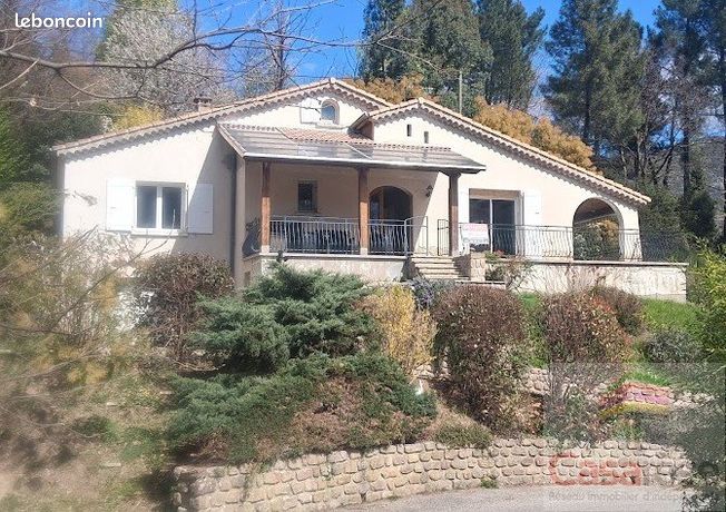 Maison 6 pièces 140 m²