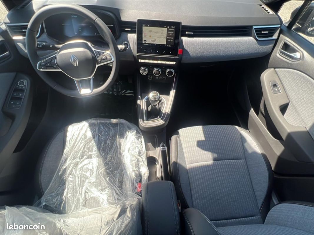 RENAULT CLIO V 1.0 tce 90 techno (image 14)