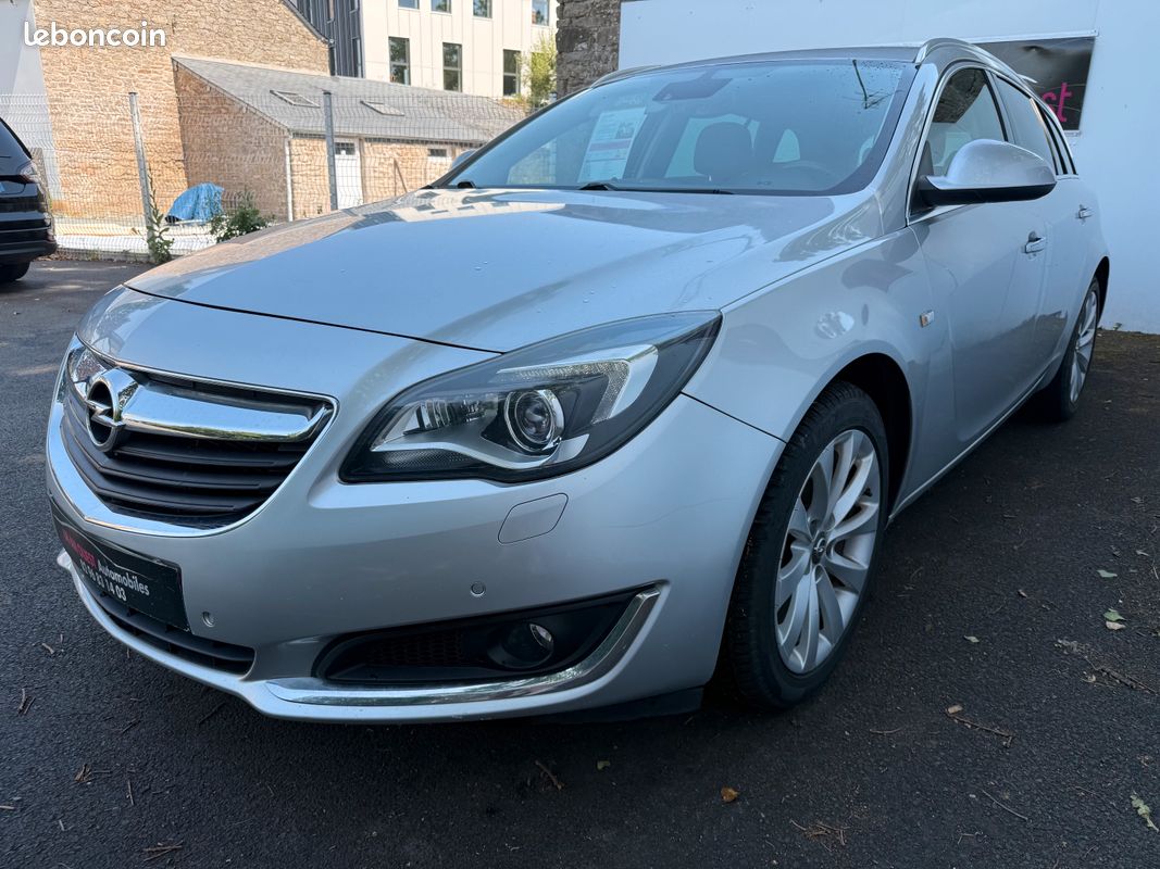 Opel Insigna Sports Tourer 1.6 Cdti 136 Cosmo BVA (image 2)
