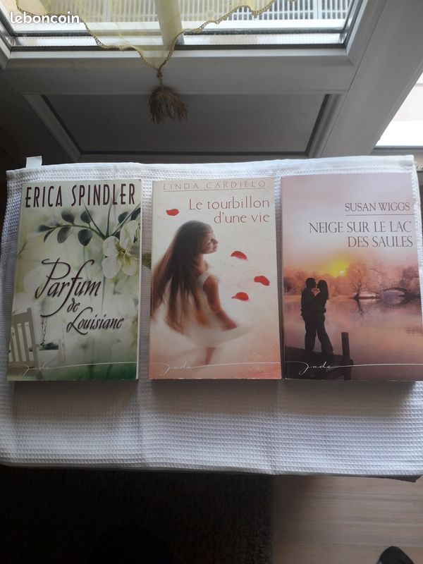 Lot de 3 livres de Erica Spindler ,Linda Cardillo (image 1)