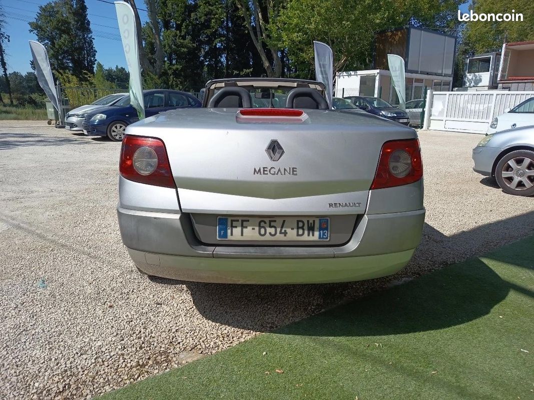 Renault Megane 1.5 DCI 105 PRIVILEGE / ENTRETIEN OK / GARANTIE 6 MOIS (image 4)