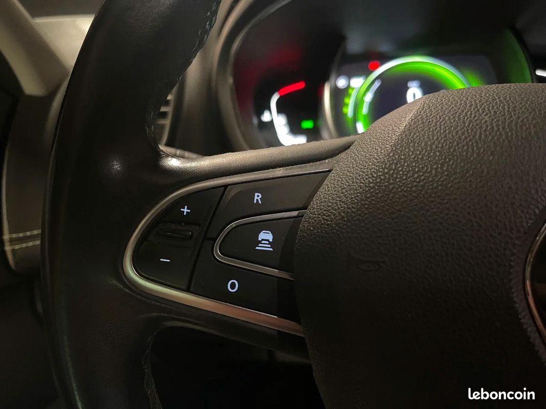 RENAULT SCENIC IV dCi 160 Energy EDC Intens (image 17)