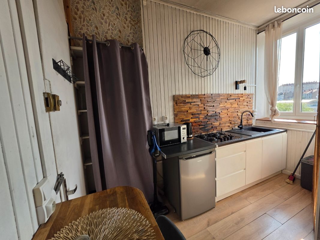 Appartement 1 pièce 17 m² · à Besançon · 17 m² · 500 €