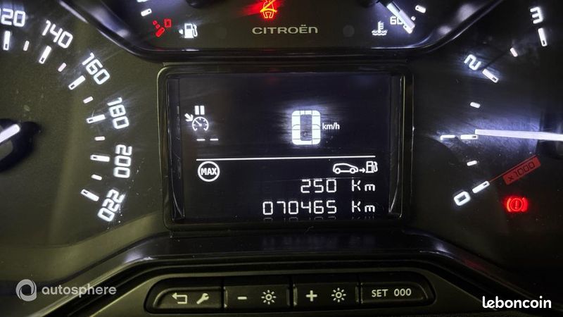 Citroen C3 1.2 PureTech 83ch S&S Shine (image 9)