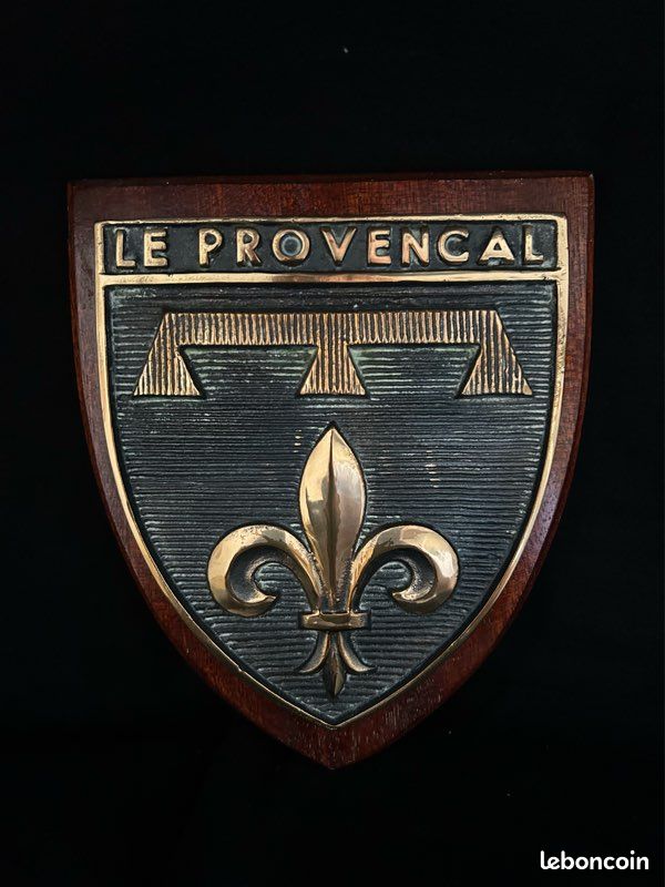 Ancienne plaque de blason en bronze "Le Provençal" sur socle bois - 19x13 cm (image 3)