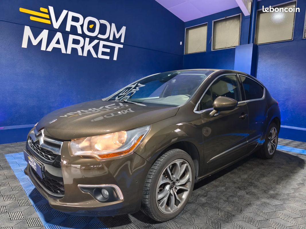 CITROEN DS4 1.6 200ch Sport Chic - 2012 - 104001 km - Faible kilométrage (image 1)