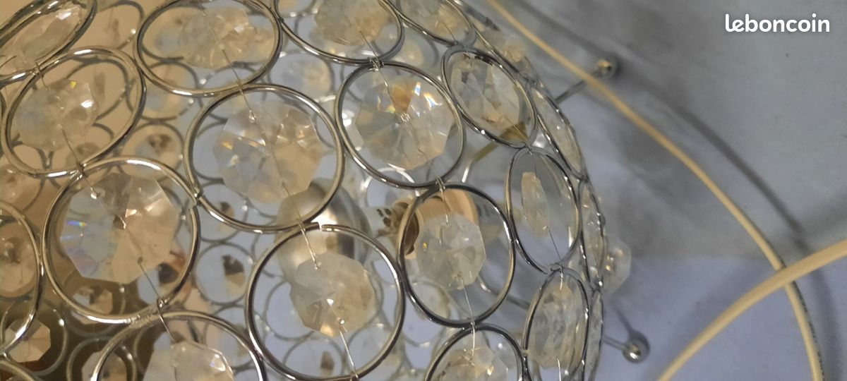 Luminaire pour chevet ou table sur pied (image 5)
