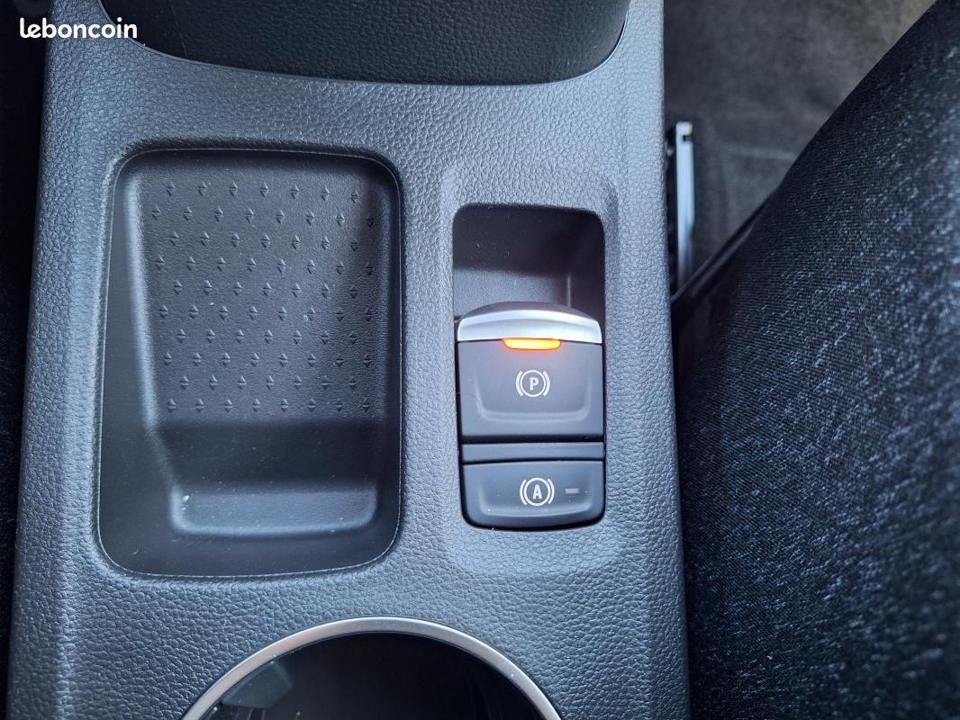 Renault Captur mild hybrid 160 EDC Techno (image 13)