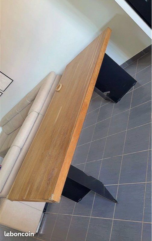 Table (image 1)
