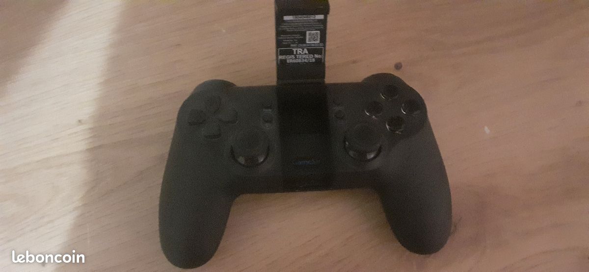 Manette 🕹 (image 2)