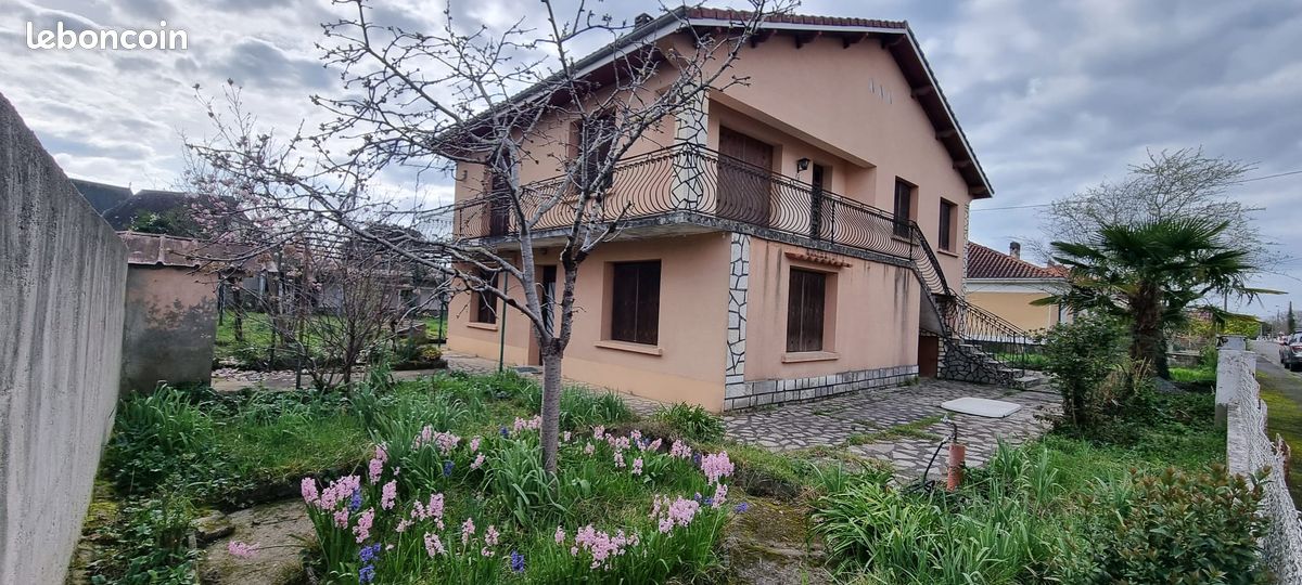 Appartement 7 pièces 148 m² · à Mourenx · 148 m² · 188 000 €