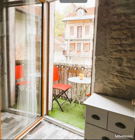 Vente Duplex poutres et pierres apparentes — 10