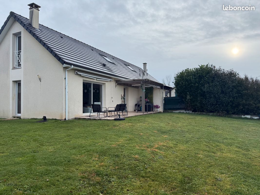 Maison 4 pièces 88 m² · à Nay · 88 m² · 227 000 €