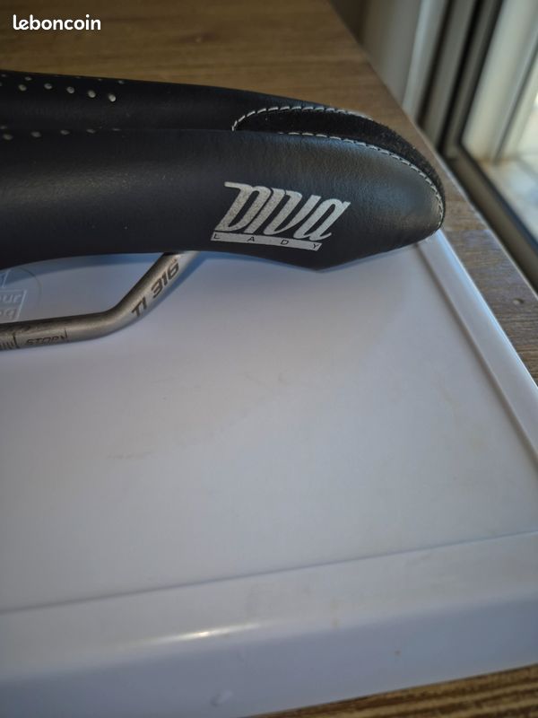 Selle SELLE ITALIA SLR Lady Flow L Rails Titane