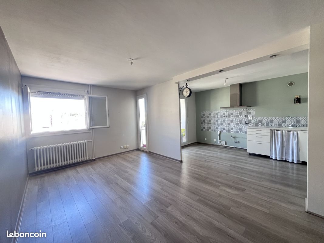 Appartement 3 pièces 67 m² · à Saint-Étienne · 67 m² · 85 000 €