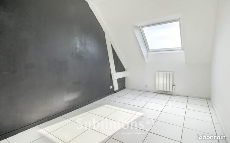 https://img.leboncoin.fr/api/v1/lbcpb1/images/5c/f4/1c/5cf41c0e87e92214ab4599d91828289757d5ba71.jpg?rule=ad-image