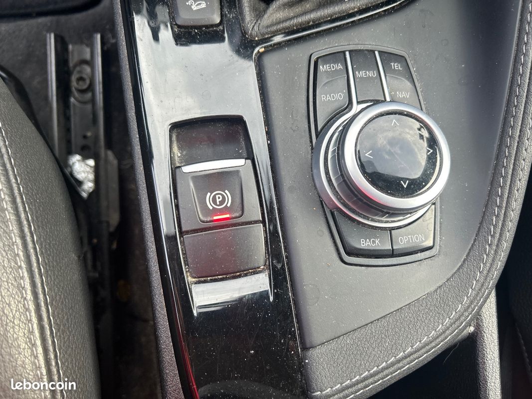 BMW X1 F48 xDrive 25d 231 ch BVA8 xLine - CAMERA DE RECUL - LIMITEUR REGULATEUR DE VITESSE (image 22)