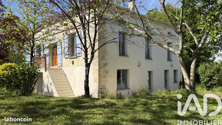 Maison familiale 9 pièces 230 m²