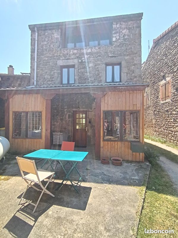 Maison 6 pièces 126 m² · à Périgneux · 126 m² · 130 000 €