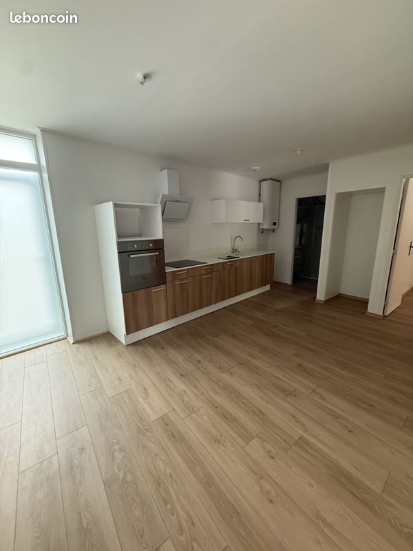 Appartement 3 pièces 50 m² · à Bas-en-Basset · 50 m² · 660 €/mois