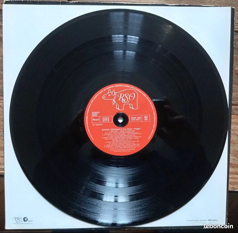Bonjour, vends l'album vinyle original de la B.O du film Fame de 1980. Réf : 2394 265. Disque et poc (image 8)