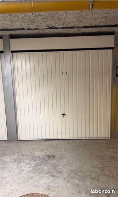 Parking 21 m² · à Francheville · 21 m² · 30 000 €