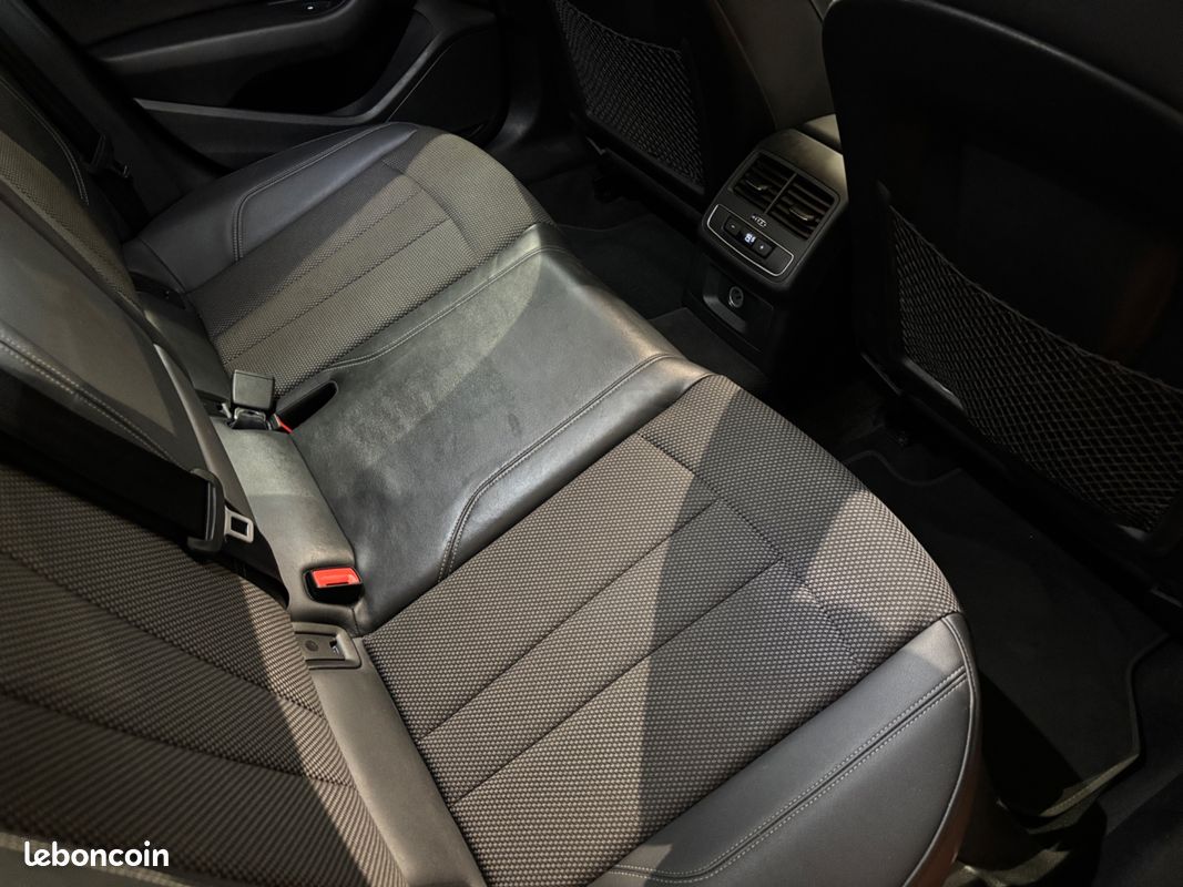 AUDI A4 AVANT 2.0 35 TDI 165ch HYBRID S LINE S-TRONIC (image 30)