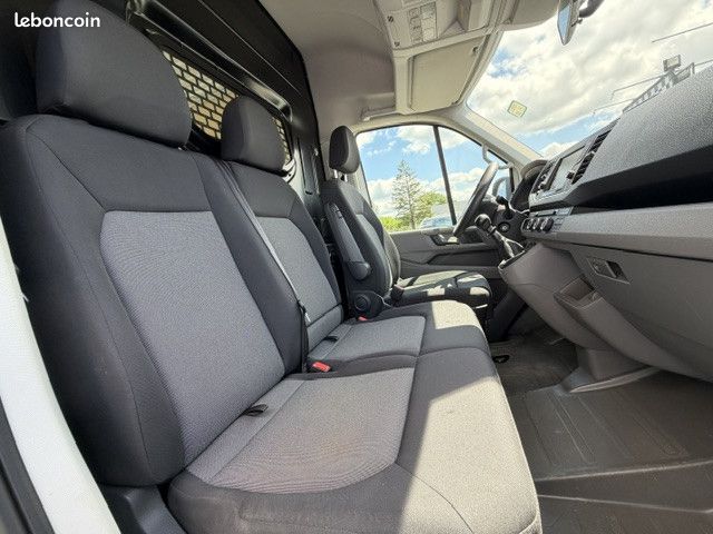 Volkswagen CRAFTER FOURGON VOLKSWAGEN CRAFTER 177 CV GPS TEL CAMERA DE RECUL VITRE ARRIERE Fourgon Business Line L4 H3 (21 243HT) (image 35)