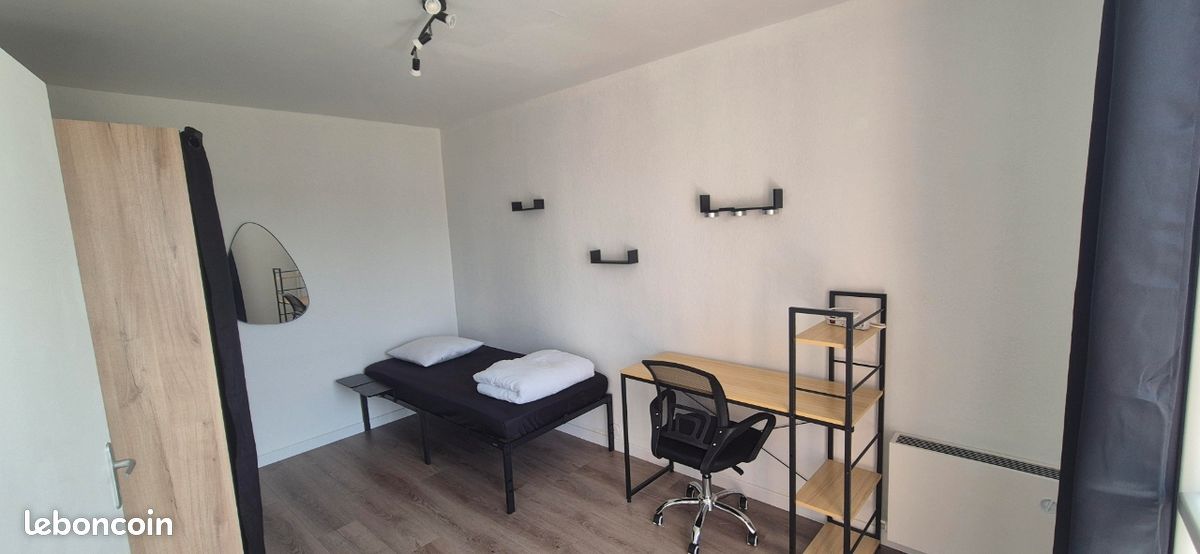 Appartement 5 pièces 75 m² · à Rennes · 75 m² · 490 €