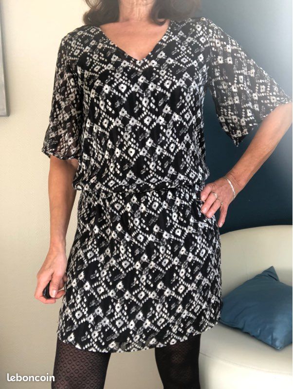 Robe IKKS En Soie Beige Taille 40 - Longueur Genou - Occasion Très Bon état - Style Chemisier