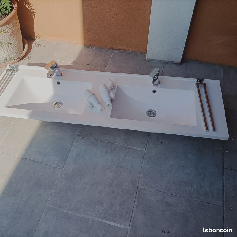Double vasque (image 1)